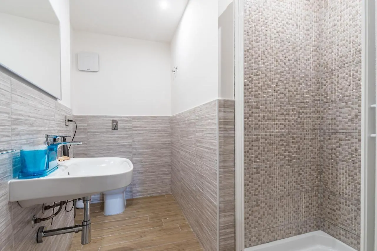 Solemar Sicilia - Multi Suite Palermo 0*,